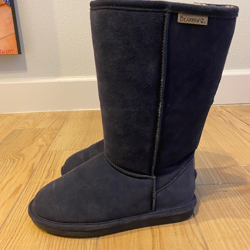 Bearpaw comfy boots
